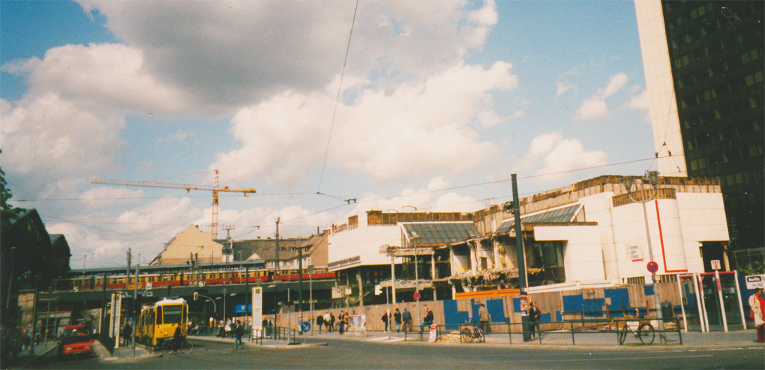 Bahnhof Friedrichstrasse - August 1998