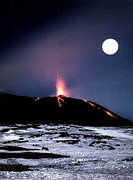 Vulkane: Je khler die Erde wurde, desto weniger Treibhausgase spuckten sie in die Atmosphre