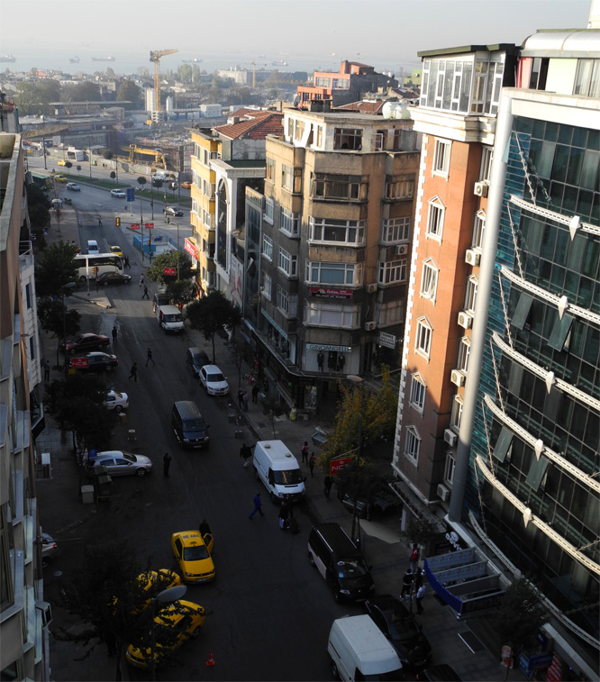 Istanbul, Strasse vor dem Hotel